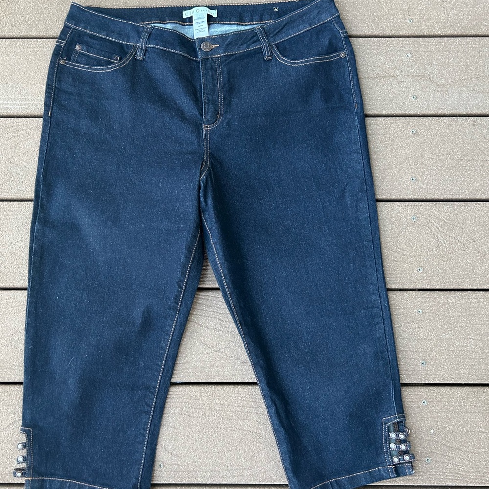 90.CLEO Petites Women's Denim Dark Stretch Crop /Capri Jeans